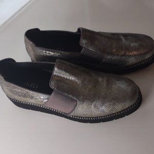 VANELi Zelia Water Resistant Platform Loafer - Size 9M
